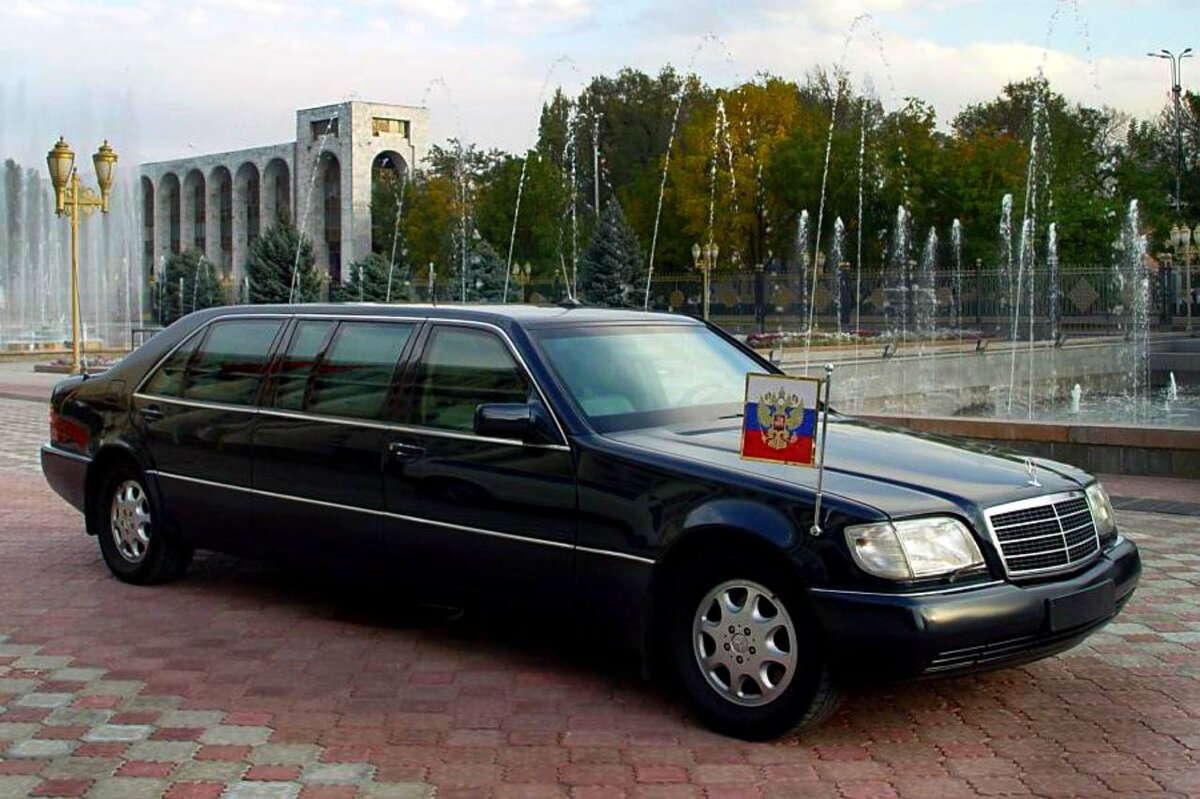 Mercedes-Benz s600 Pullman Guard