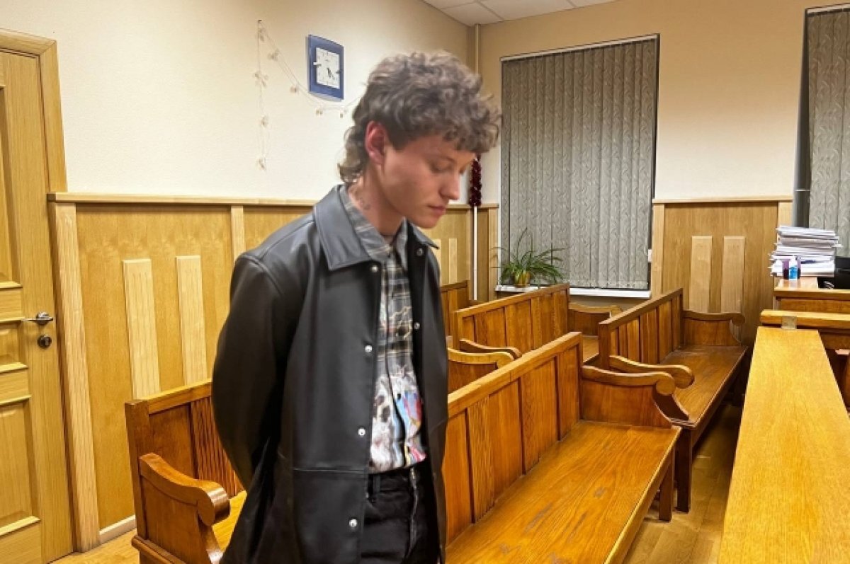    Петербургский суд отправил Шарлота под административный арест на 13 суток