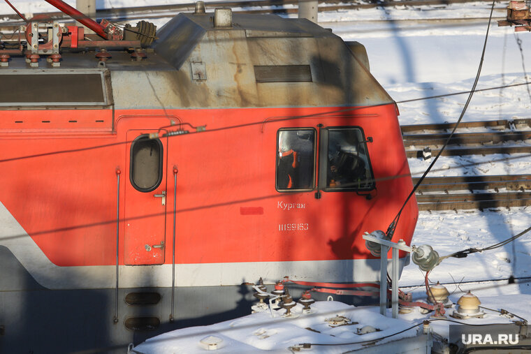    Спасателям мешает снегопад