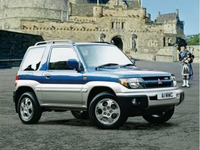 Сегодня я хочу поделится своим опытом и мнением о  Mitsubishi Pajero io. История. Автомобиль выпускается с 1998-2000г. и 2000-2007г. рестайлинг.-2