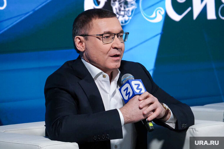    Владимир Якушев похвалил губернатора Шумкова за энтузиазм, энергичность и результаты работы