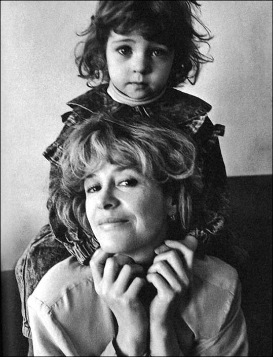 Примерно месяц назад на канале «CINEMA» была опубликована подборка фотографий советских киноактёров с детьми Старые советские фотографии обычно вызывают живой интерес у читателей, но в тот раз был...-10