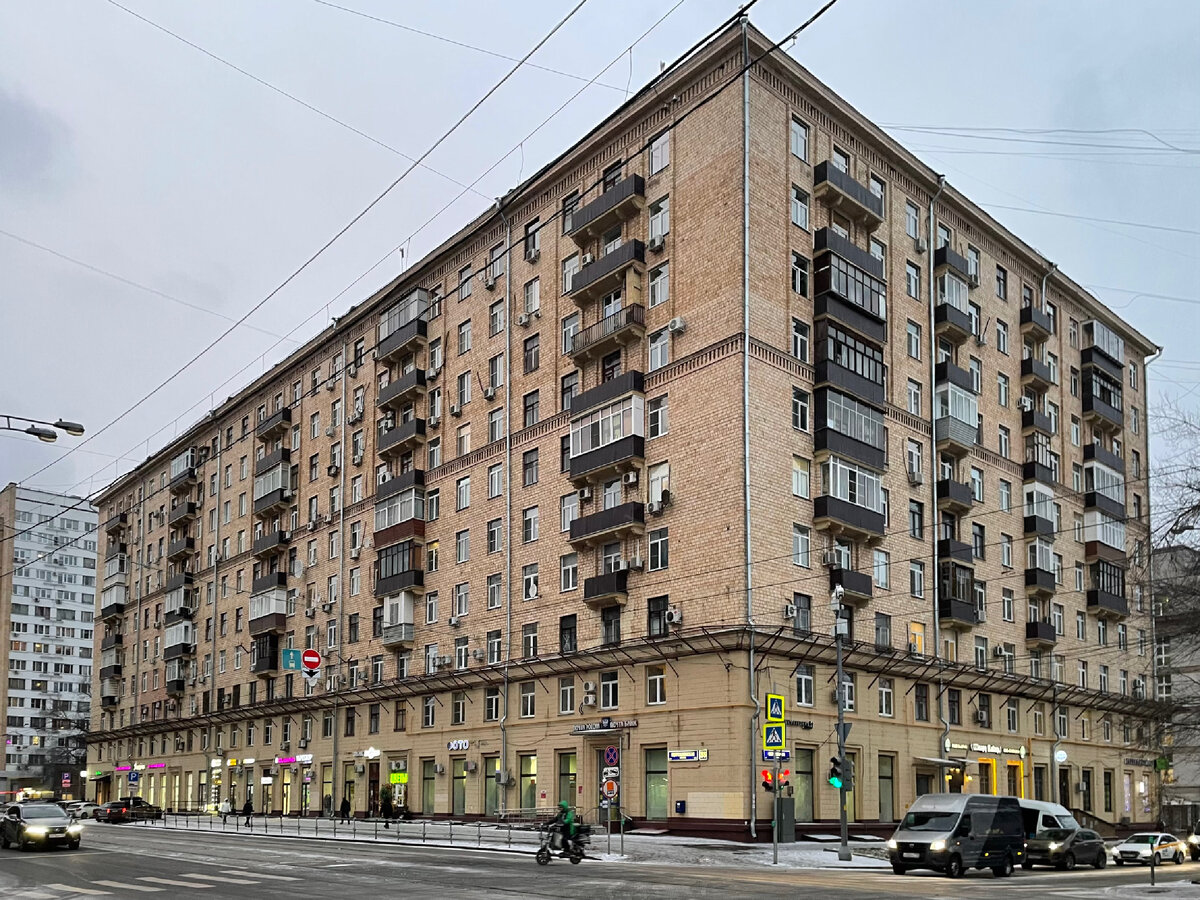 Щербаковская улица, 35. Вид с юго-востока. 