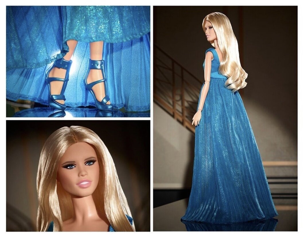 Claudia Schiffer Versace