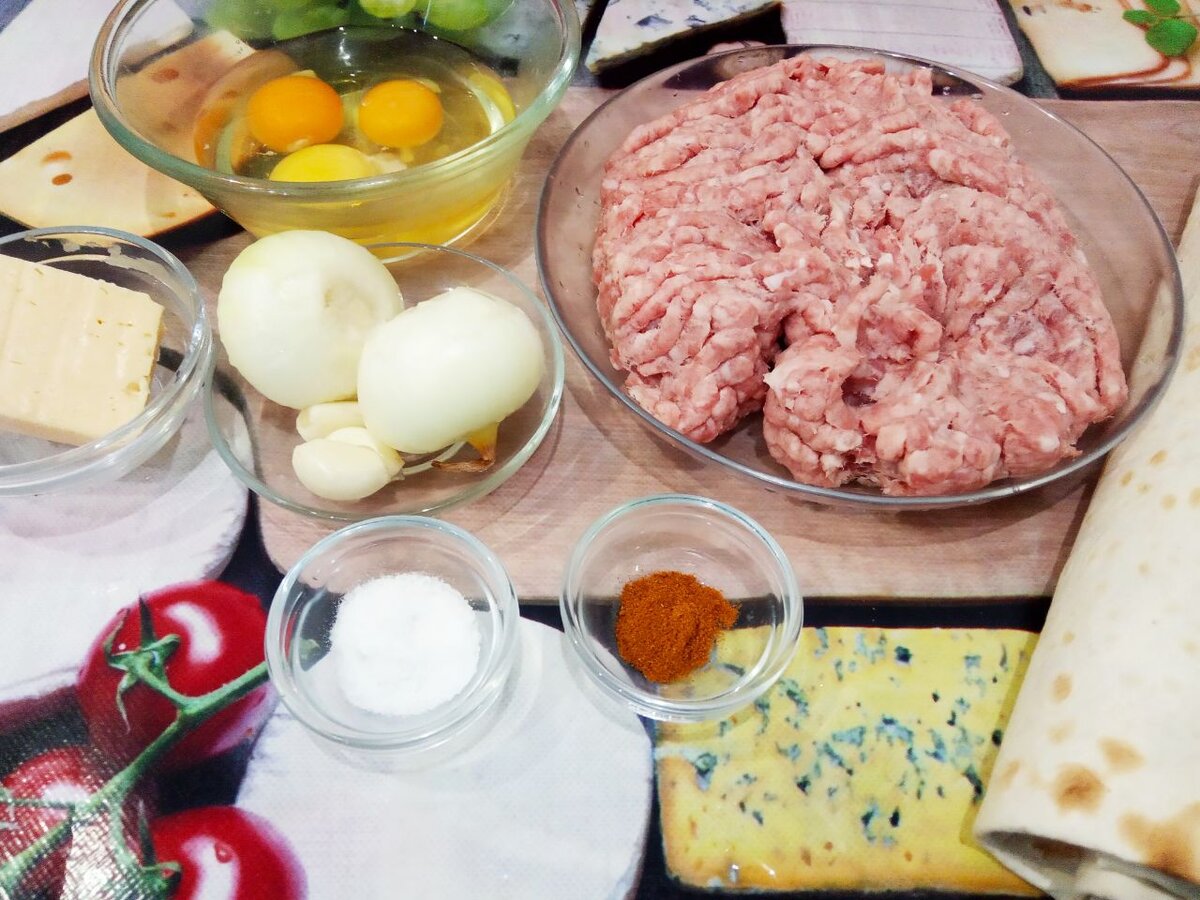 Ингредиенты для приготовления треугольников с фаршем