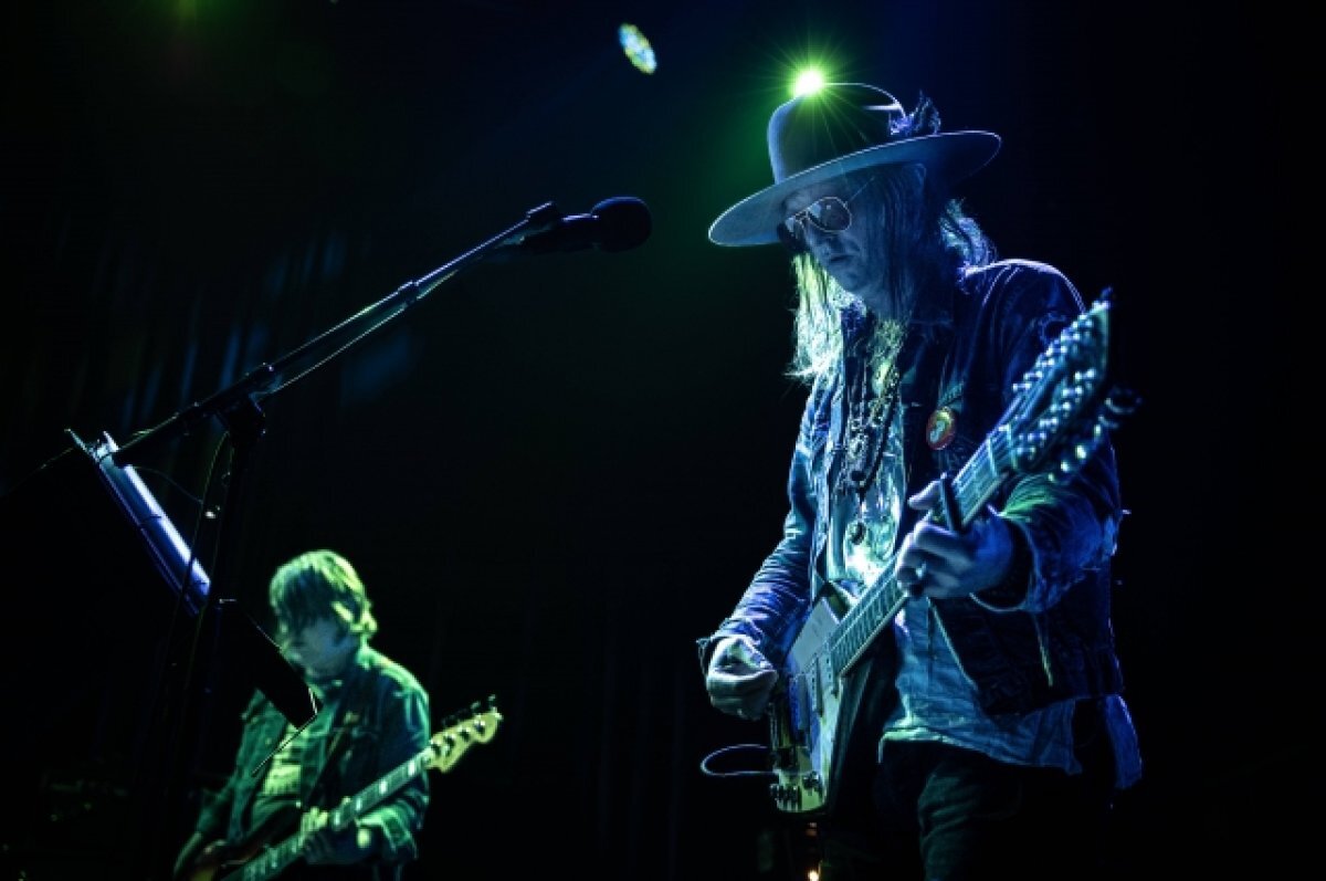    Участники The Brian Jonestown Massacre подрались на сцене во время концерта