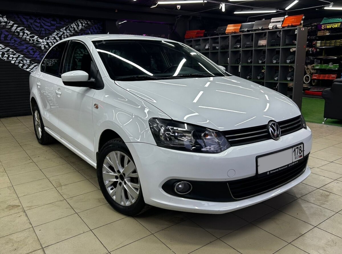 Volkswagen Polo sedan 2014