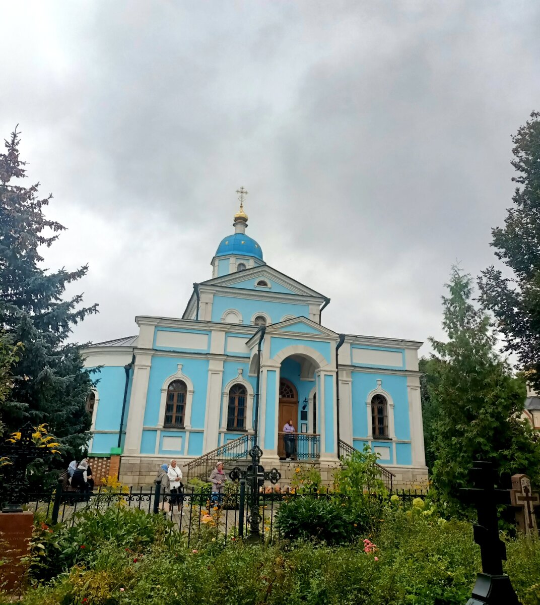 С вечерней службы / Оптина Пустынь