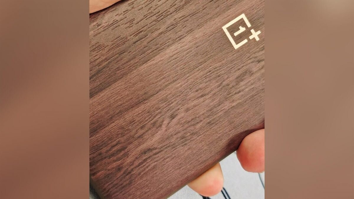    Фото: Weibo Август Макаров