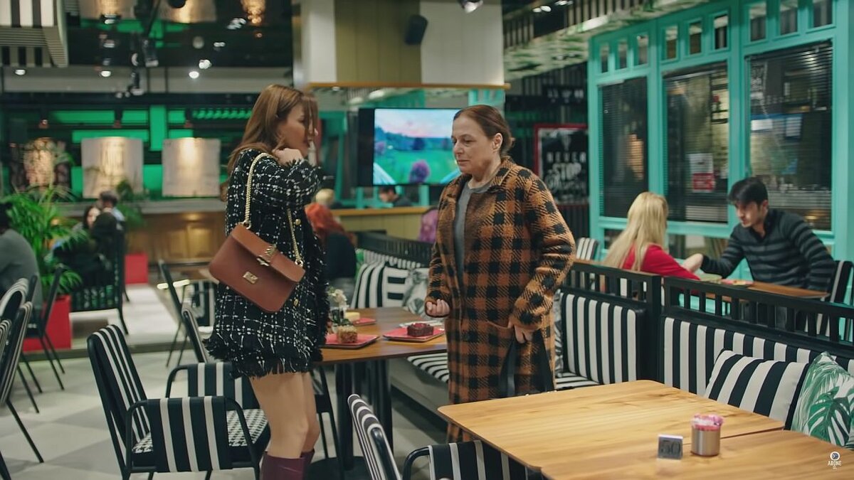 Кадр из сериала «Стужа», Турция, 2020 год