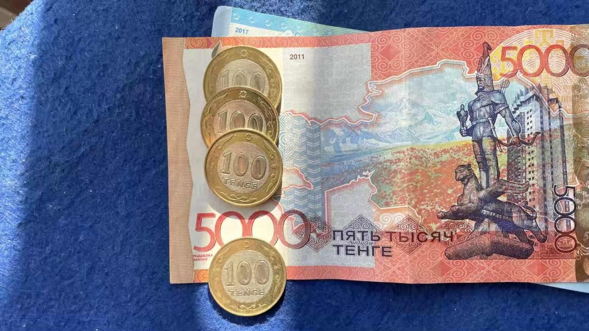    Фото: Bizmedia.kz Август Макаров