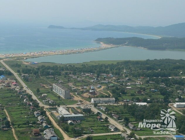 Южноморск википедия. Южно-морской Приморский край. Посёлок Южно морской Приморский. Южно морской поселок магазин. Мыс де-Ливрон в Ливадии.