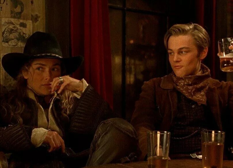    Как Шэрон Стоун платила Леонардо Ди Каприо зарплату из личных денег