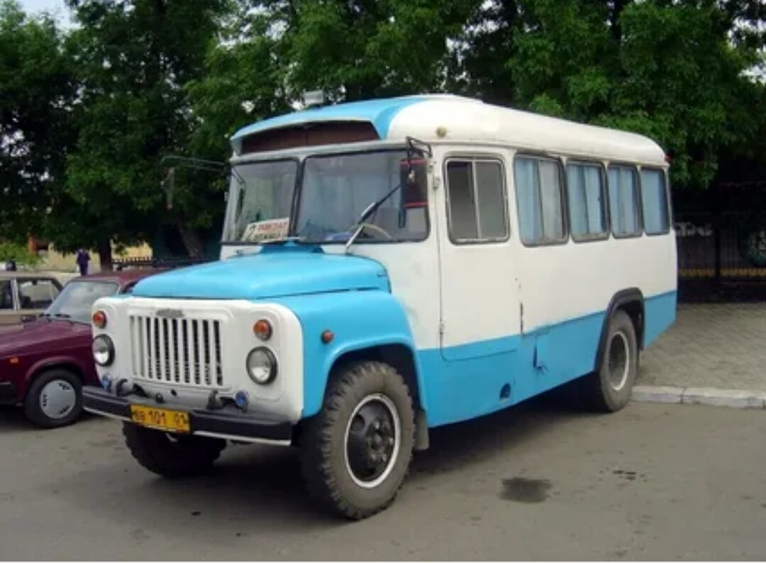 Автобусы икарус турист люкс 55. Лаз 695. Лиаз-677 автобус. Лаз 695. Паз 3230.