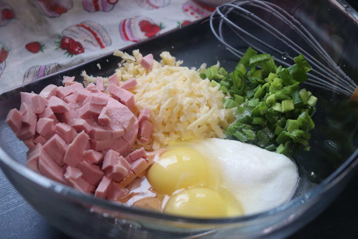 Замешиваем тесто на оладьи