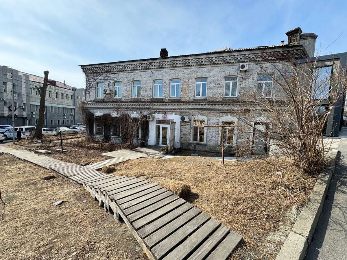 Фонтанной, 7.