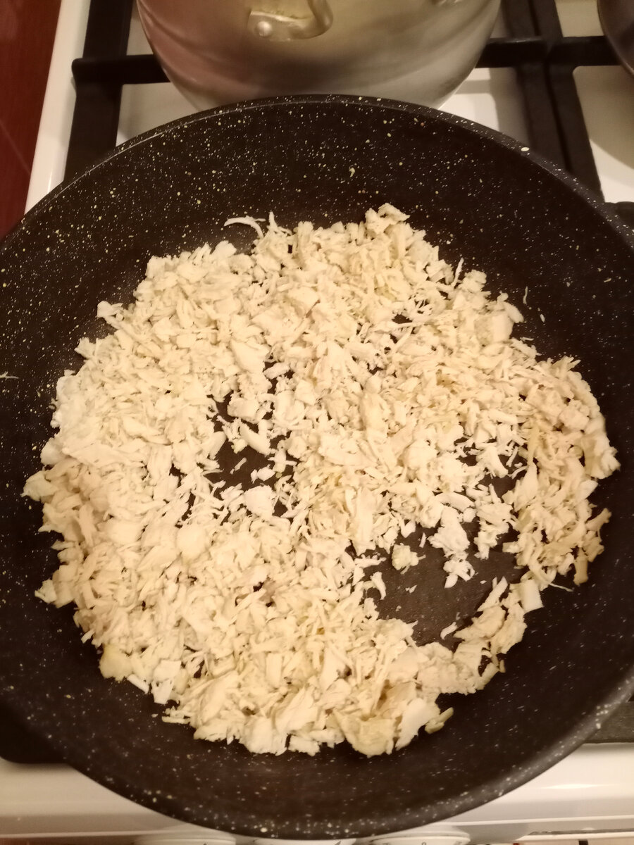 Варим макароны и скидываем на душрлак.