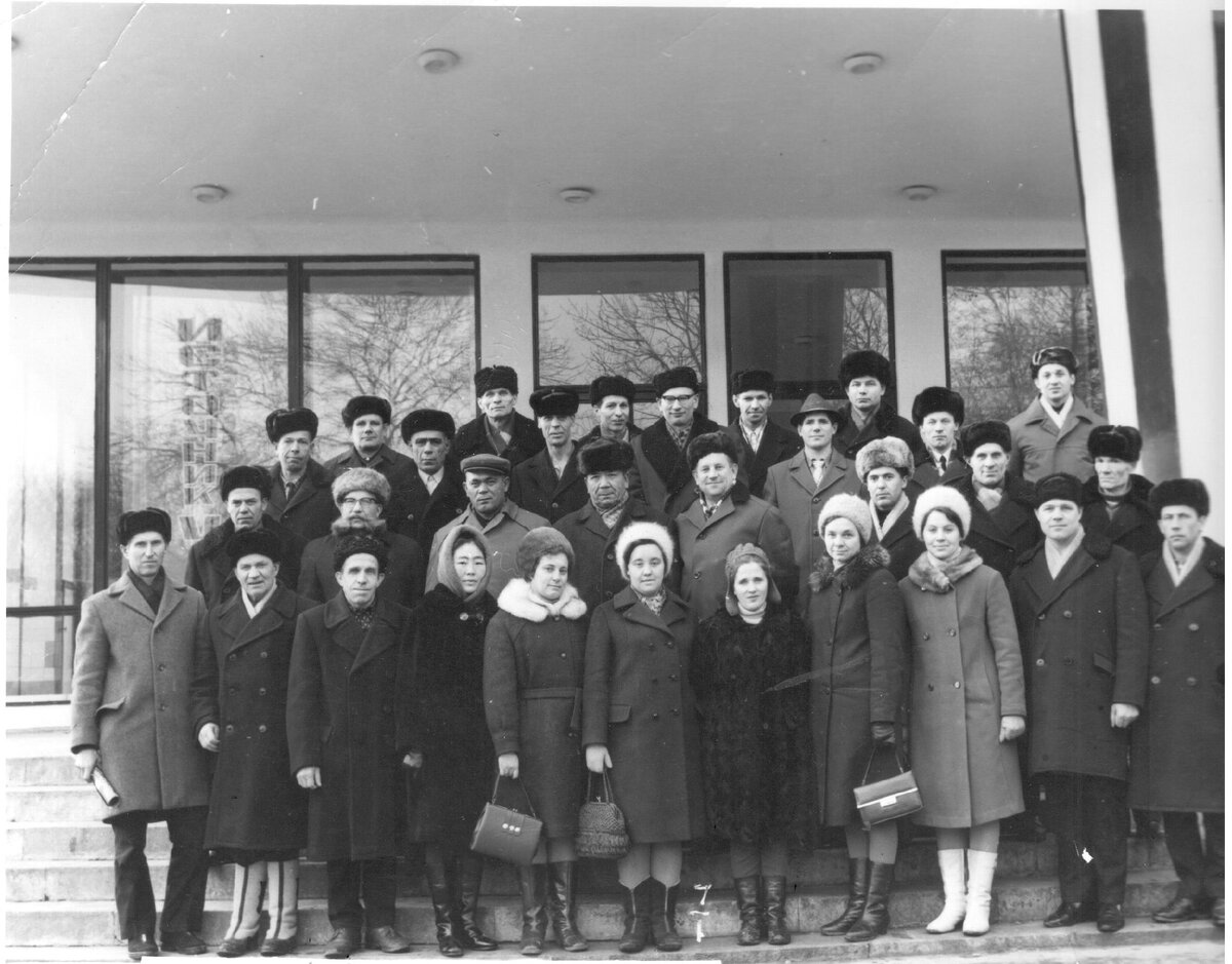 Конец 70-х годов. Советская зимняя одежда обычных людей