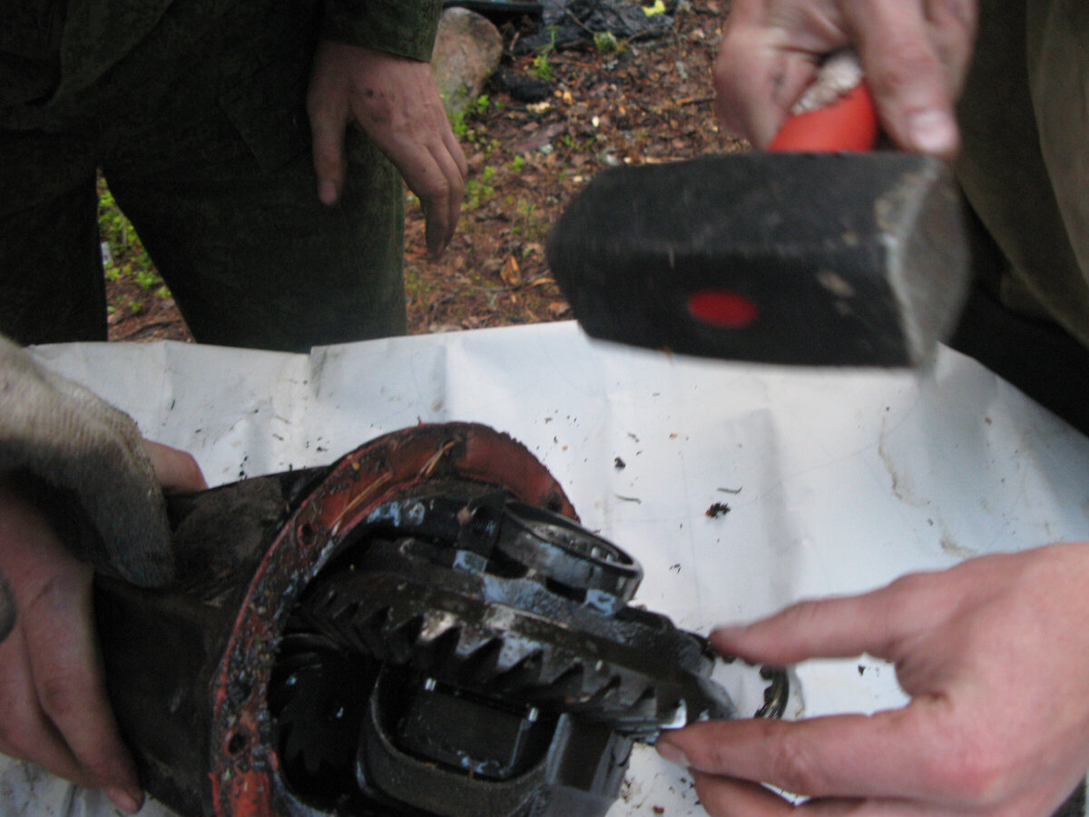 Разбираем редуктор заднего моста