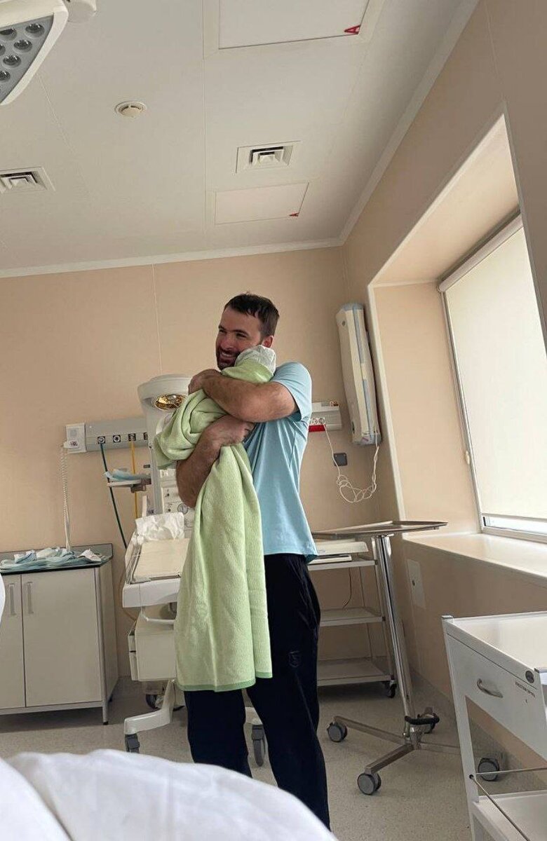 Счастливый папа!) 