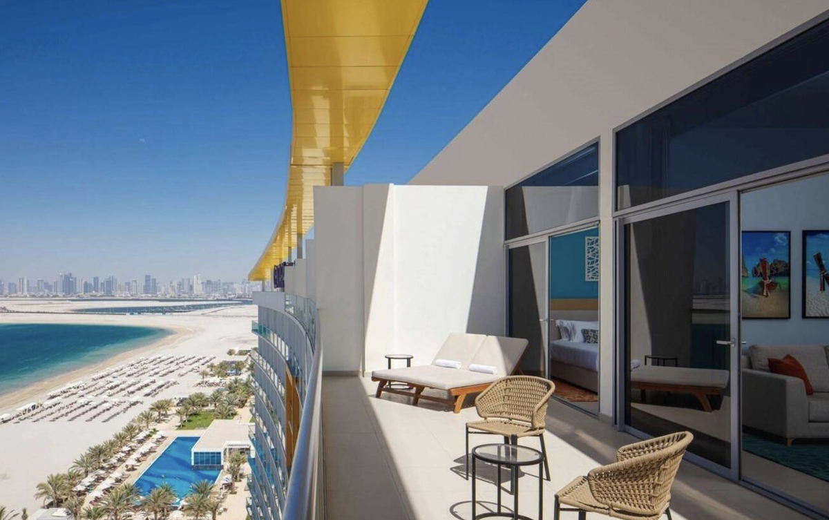 Centara Mirage Beach Resort Dubai, фото level.travel