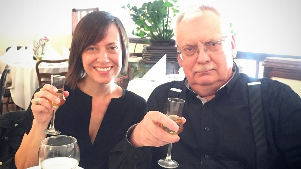 Ну мы поняли, его не слушали, ага.