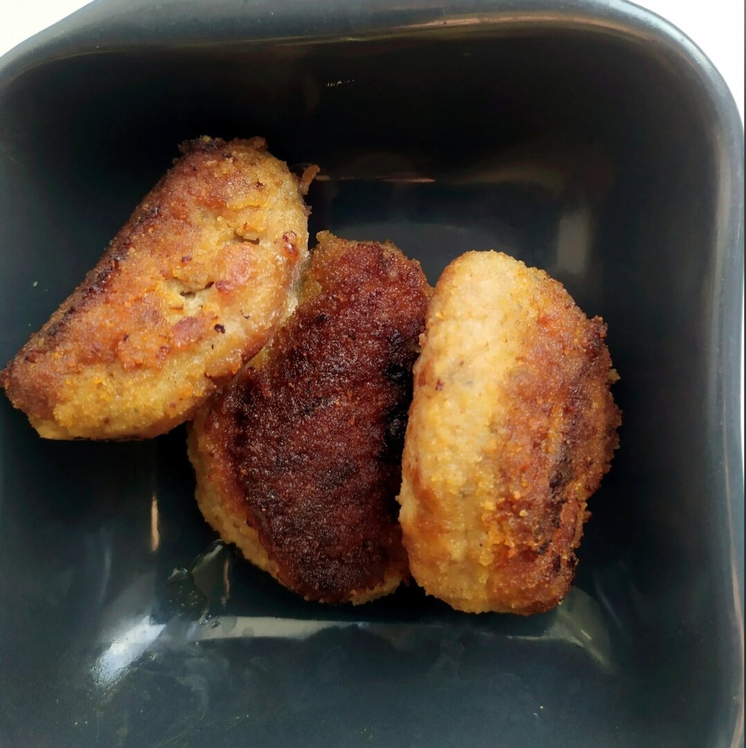 И я давно не делала свои котлеты, мне из мясной лавки очень нравятся.