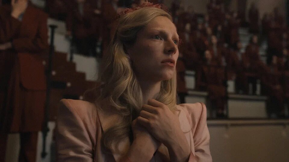 Хантер Шафер, кадр из фильма "Голодные игры: Баллада о певчих птицах и змеях"