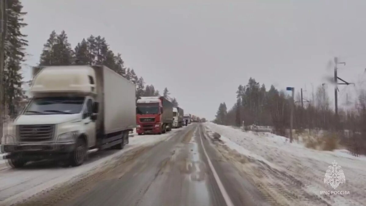    На двух региональных дорогах в Удмуртии продлили ограничение движения, сообщает Госавтоинспекция по Удмуртии.