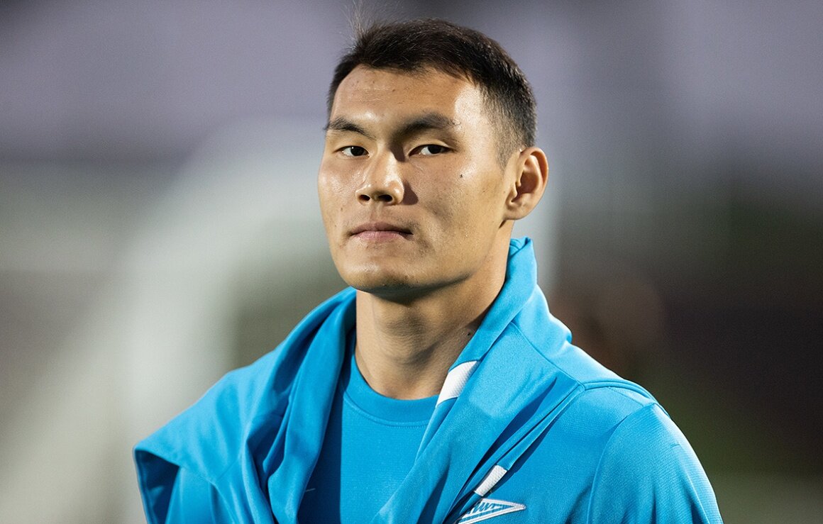 Интерес из Англии, Усиление «быков» и Вингер в ЦСКА: Трансферные и Футбольные новости РПЛ. Главное, что случилось на российском трансферном рынке.-2