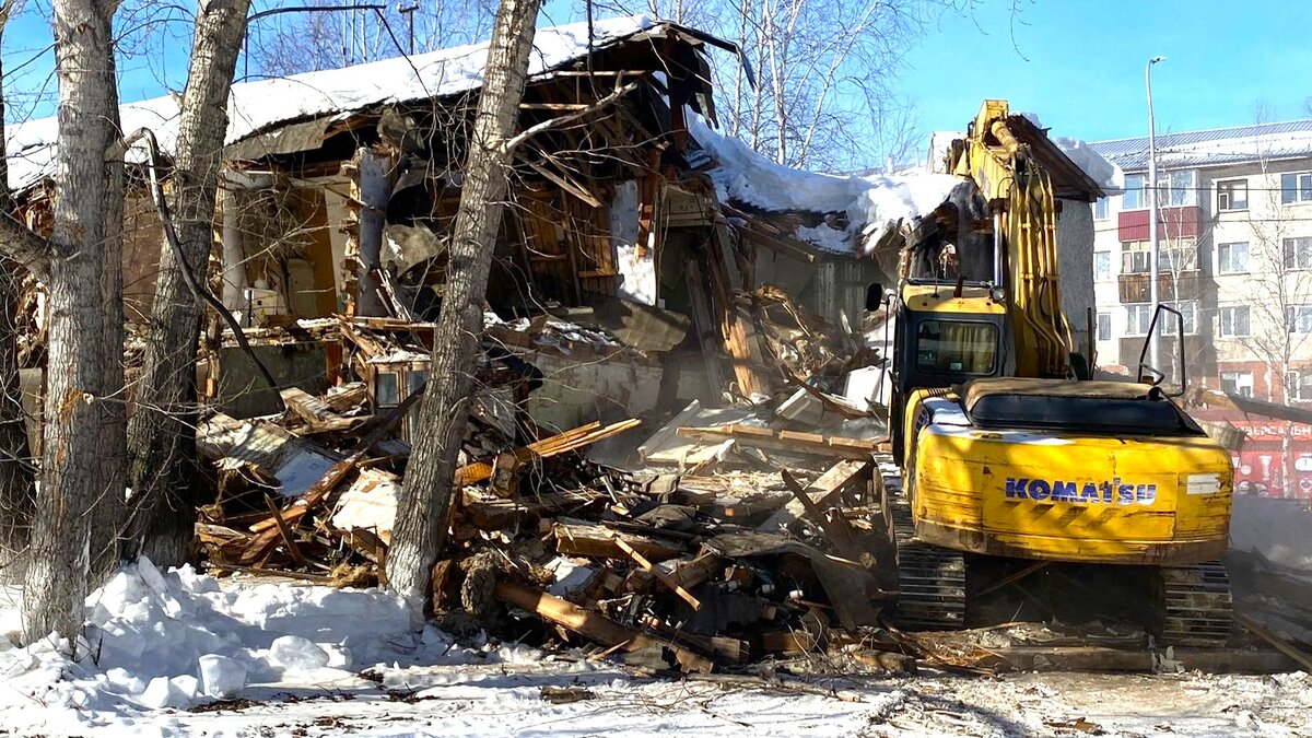    Администрация Сургута планирует досрочно расселить аварийный фонд
