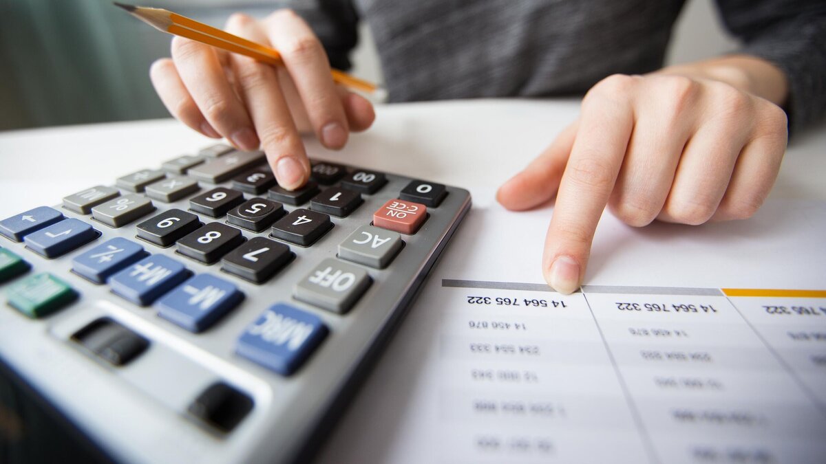    Что сделать перед оформлением кредита, чтобы не попасть в долговую яму? Многие про это забывают© Freepik | katemangostar