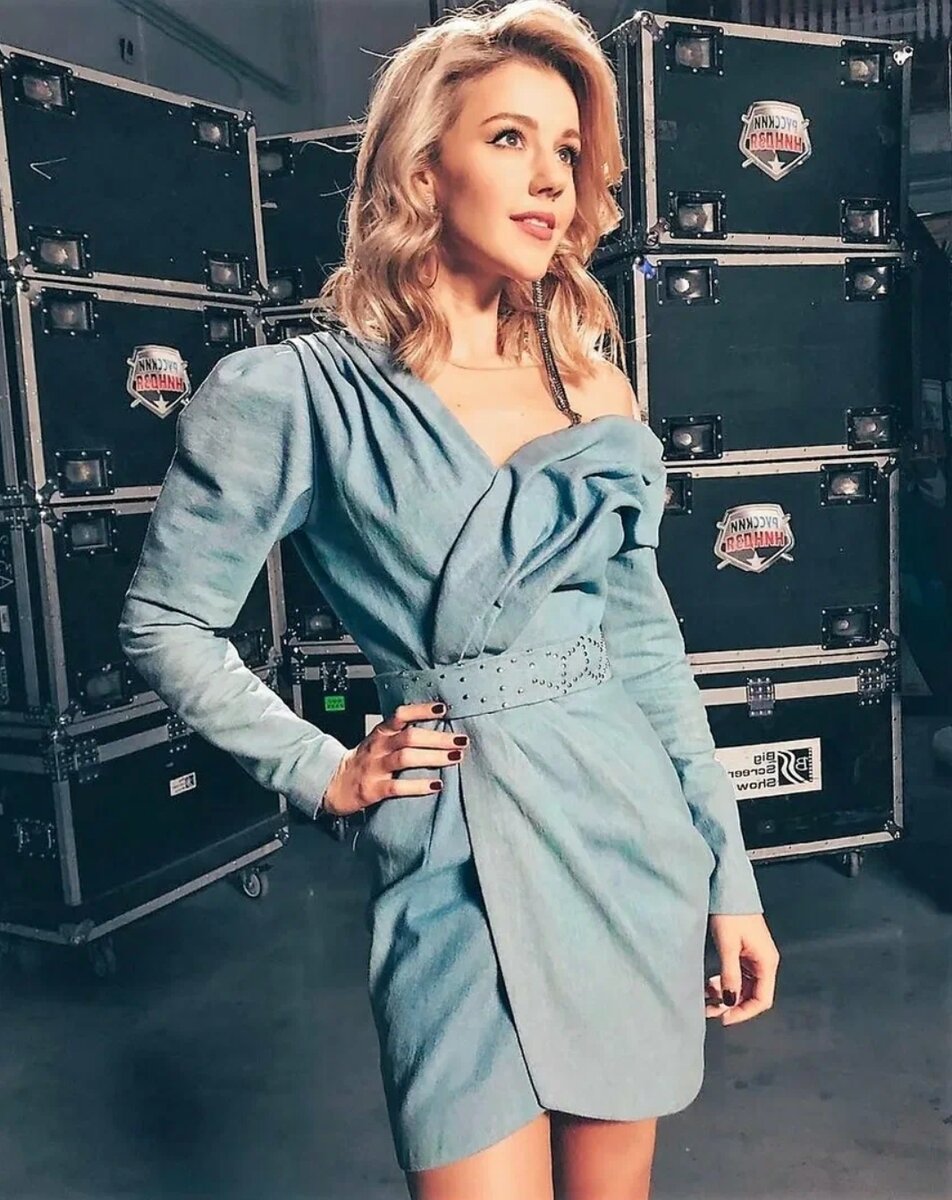 юлианна караулова образование. юлианна караулова сейчас 2020. певица юлианна караулова. каково мультяшного персонажа озвучивола юлианна караулова. юлианна караулова образование.