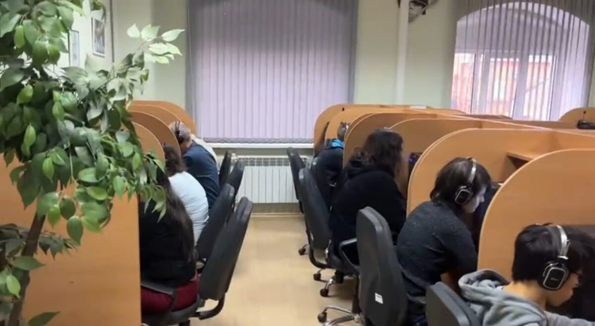 Вот такой здесь офис. Но я выбрала работать из дома - тише и комфортнее