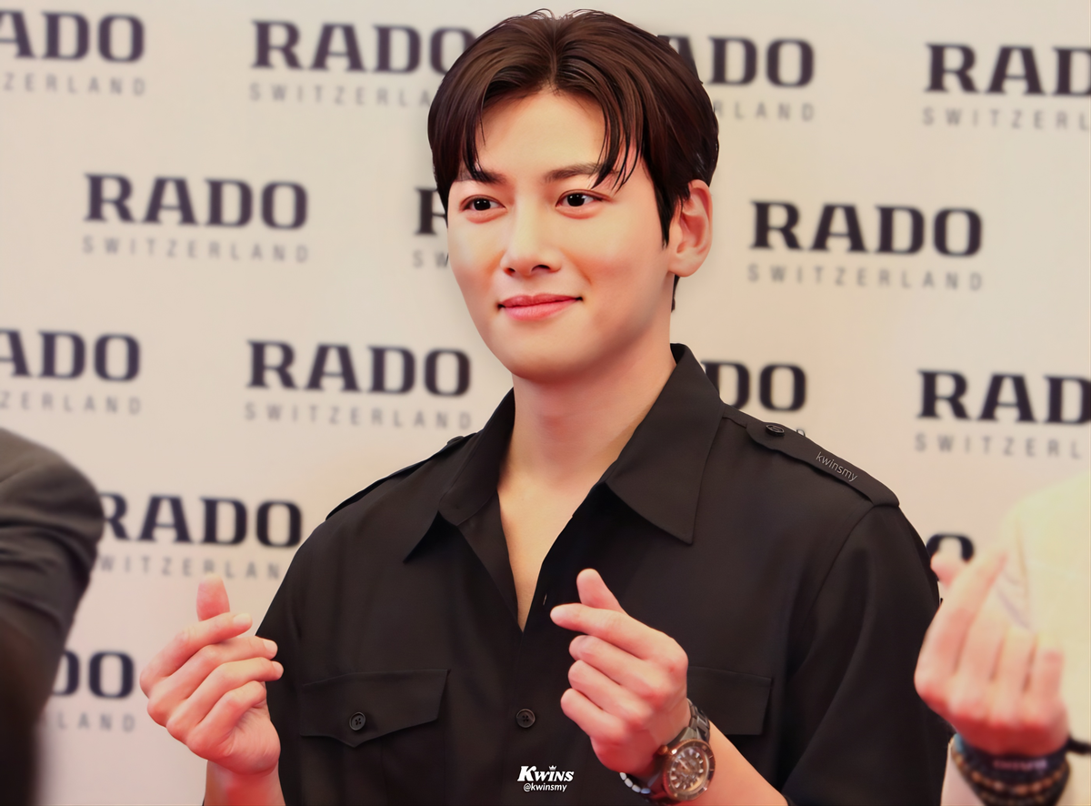 Чжи Чан Ук на открытии бутика «Rado» в Куала-Лумпуре, 23 ноября 2023