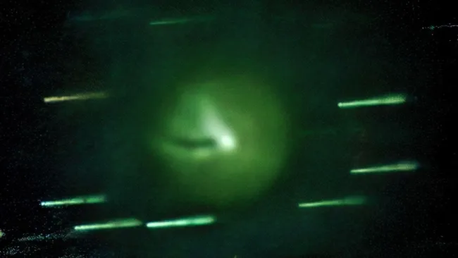     Комета Понса — Брукса (12P/Pons-Brooks). Фото: Comet Chasers / Richard Miles
