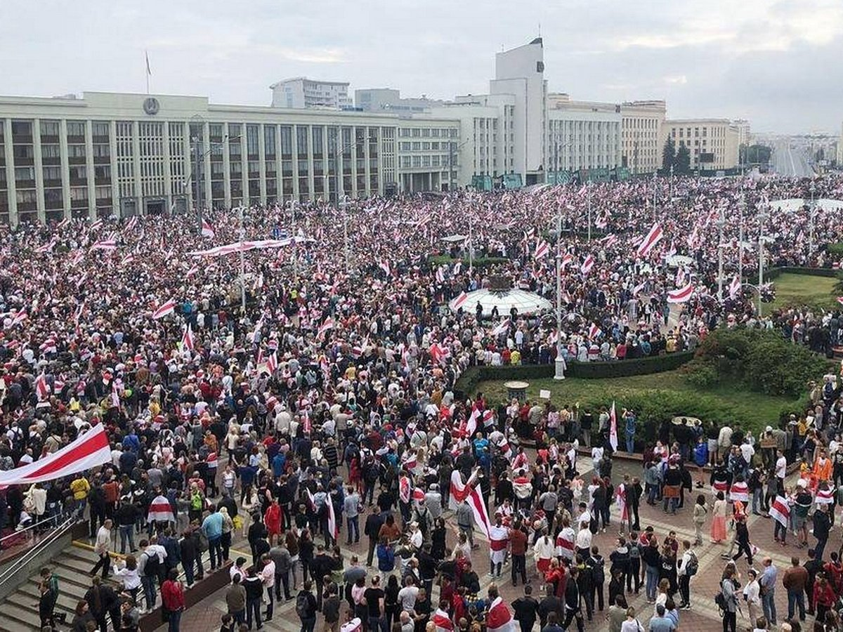 Протесты Минск 2020 август. Митинг в Минске 2020. Митинг в Белоруссии 2020 года 9 августа. 9 августа 2020