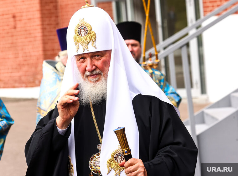    Леонид Севастьянов сообщил, что патриарх Кирилл примет решение о поездке самостоятельно