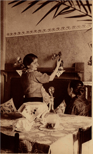 Жены инженеров". ОГИЗ, 1937г.