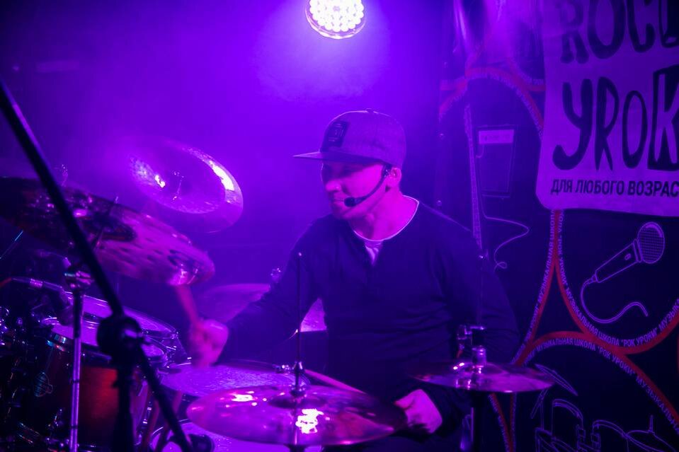 Вадим Смирнов (БАРОККО-ФЛЭШ), основатель школы РОК УРОКИ, источник: https://www.rock-guide.ru/post/655df165819a46d23951c932