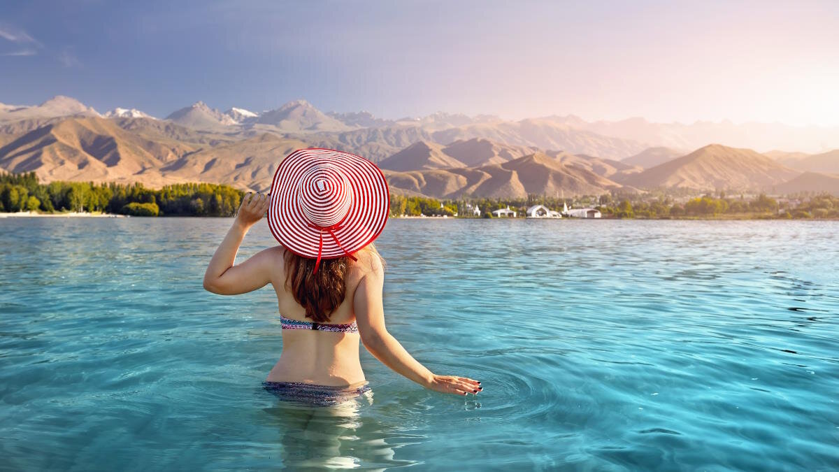     Озеро Иссык-куль Анна Белая
Озеро Иссык-кульShutterstock/Fotodom