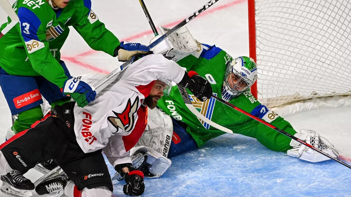     Главный тренер «ястребов» по полочкам разложил такую нерасторопность своих подопечных.