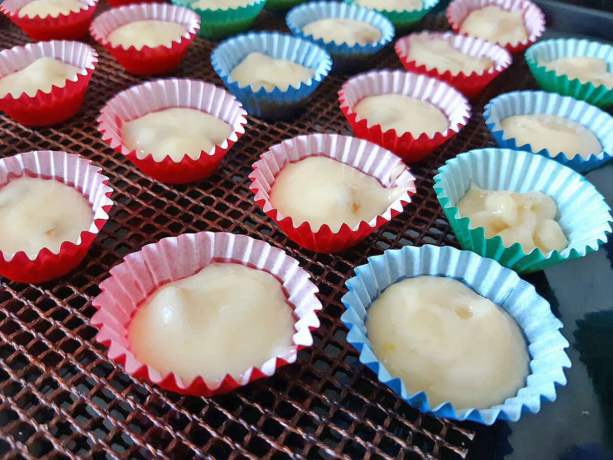 Заполняла наполовину