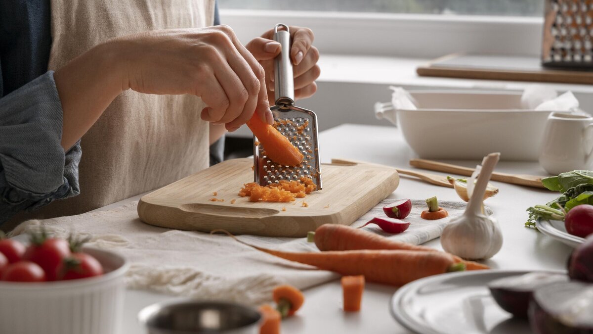    Хотите удивить близких на Новый год? Назван интересный рецепт салата "Сугроб"© Freepik | freepik