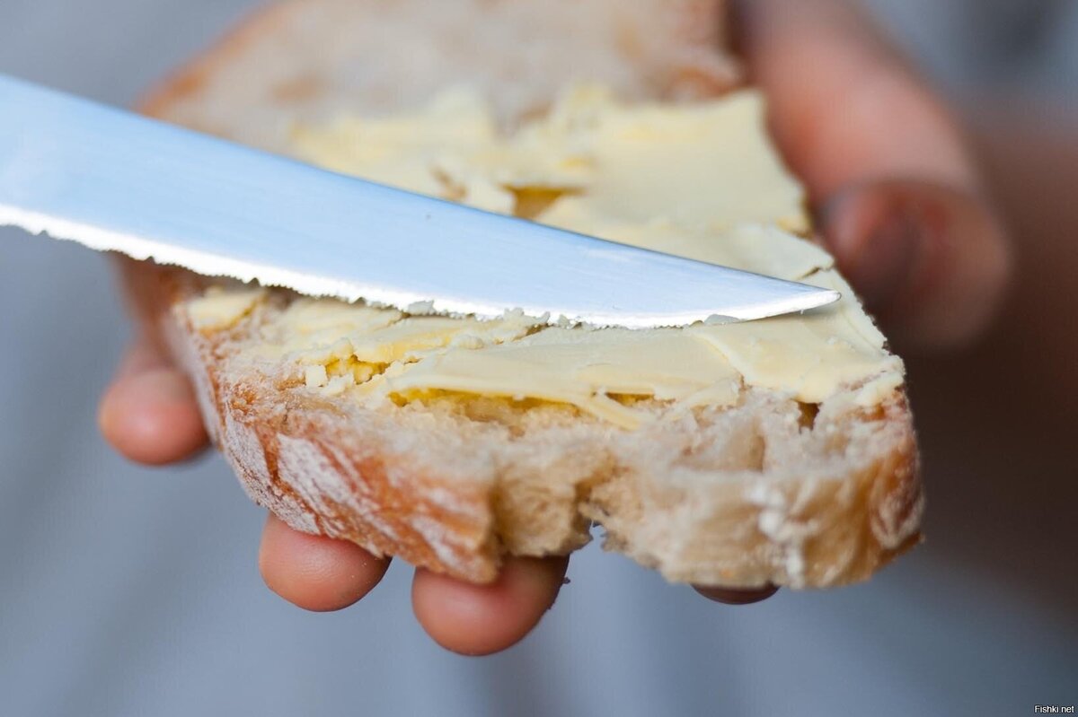 Хлебушек, масло, ножичек 