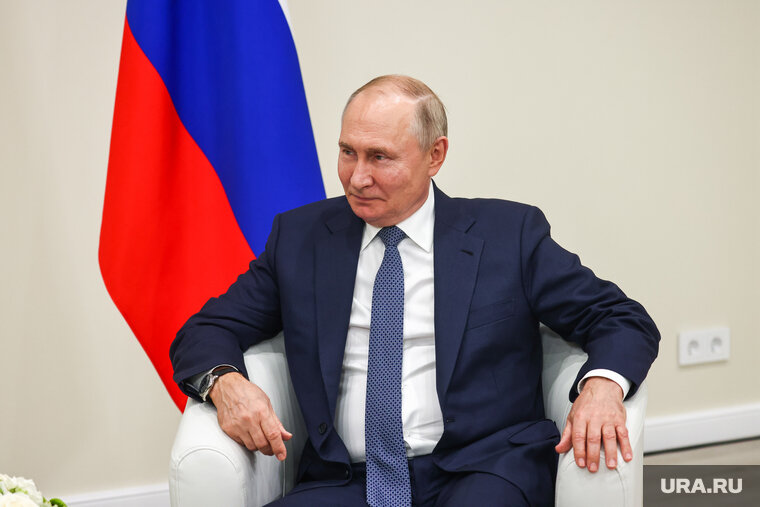    Путин вручил бурильщику из ХМАО медаль «За заслуги перед Отечеством» второй степени