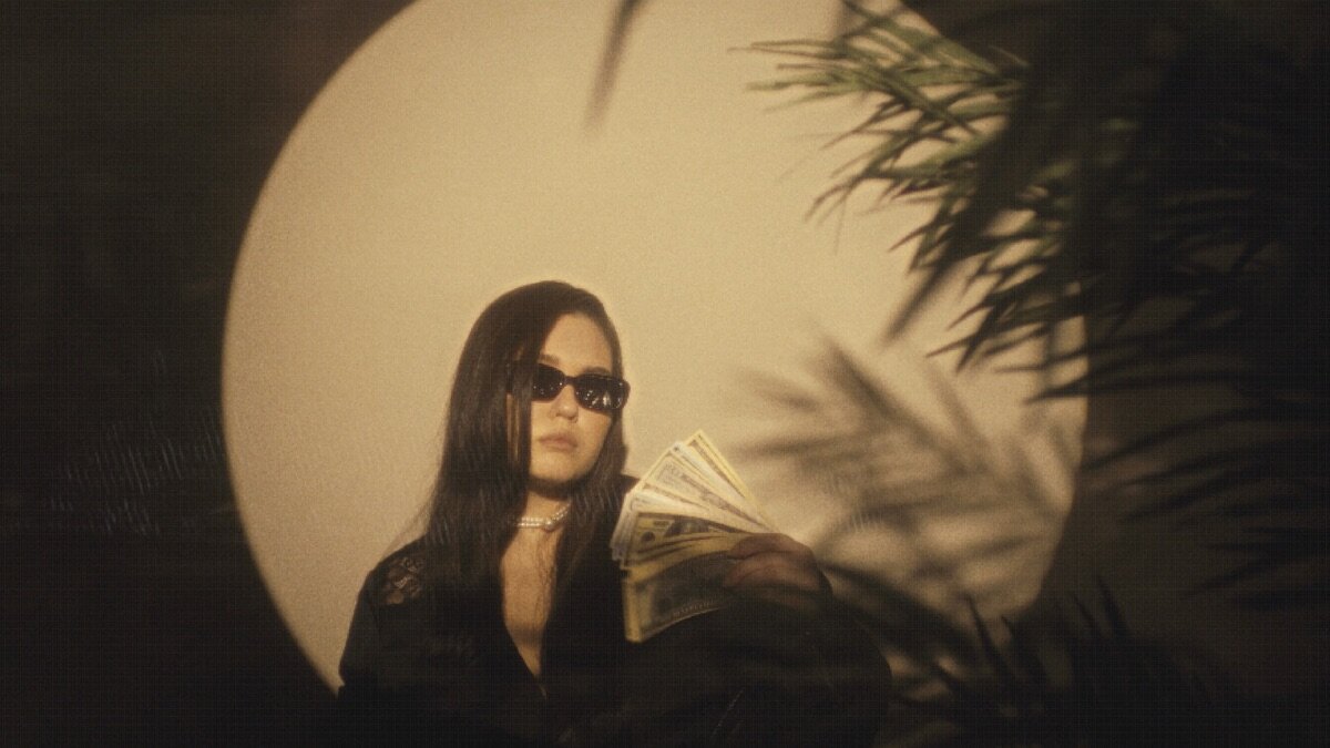 мой мальчик едет клип. Dead blonde мальчик. мой мальчик едет клип. песня а мой мальчик едет на девятке. а мой мальчик едет на девятке.