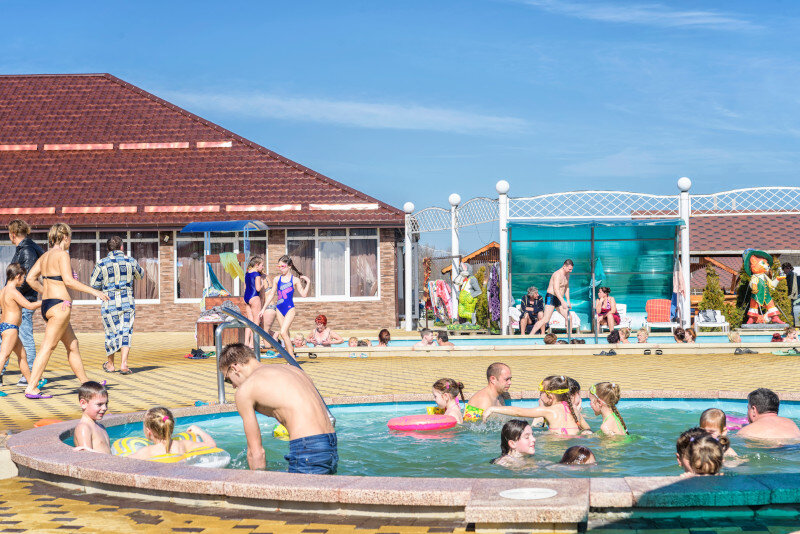 термальные источники адыгея водная ривьера. ривьера адыгея термальный. ривьера адыгея термальный источник. термальная ривьера. белые ночи адыгея термальный источник.