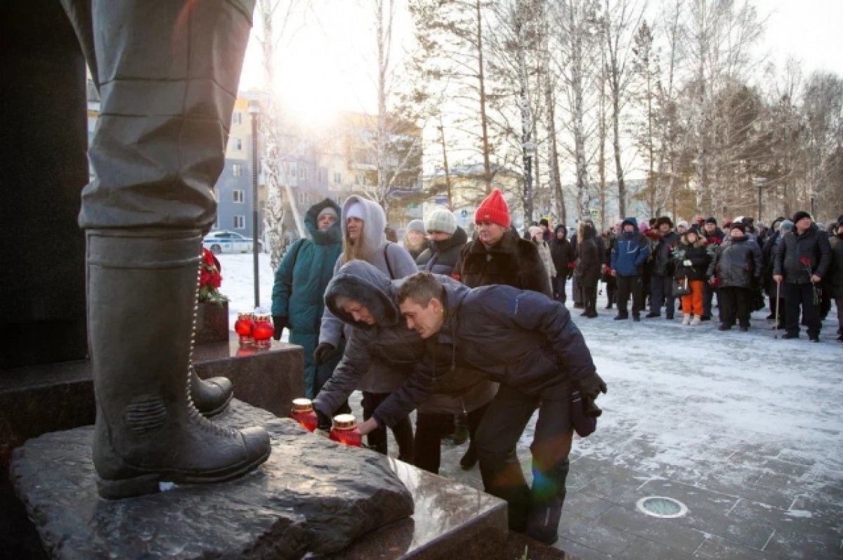    Более 1 млрд руб. — общая сумма выплат семьям шахтёров, погибших на «Листвяжной».