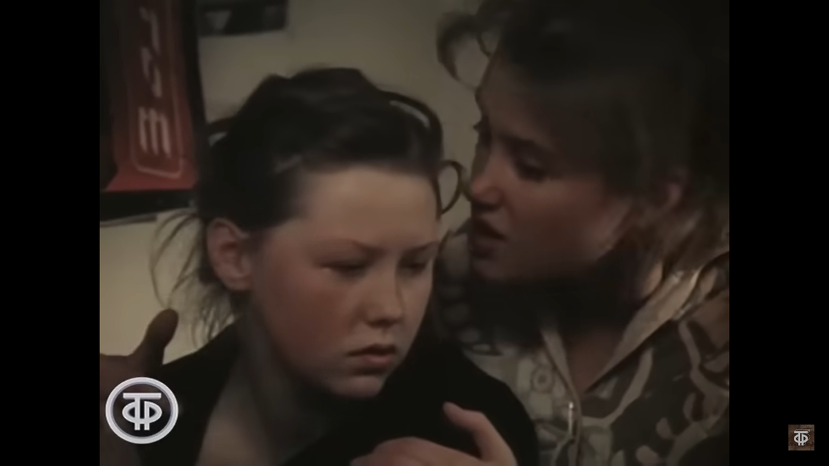 Кадр из фильма "Подружка моя". Источник https://www.youtube.com/watch?v=sCUU35uCNSs